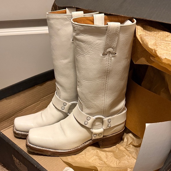 Women's Frye harness boots - Picture 8 of 8